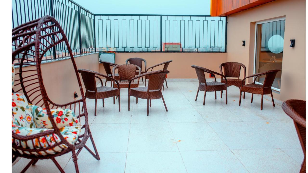 Hotel Dc Star Тарапит Экстерьер фото